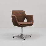 1067 3501 SWIVEL CHAIR